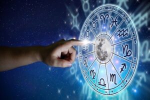 Horoscope Today 8 September: मेष राशि के जातकों के लिए आज दिन कुछ समस्या लेकर आ सकता है, जानिए गुरुवार का राशिफल सभी राशियों के लिए क्या कहता है !